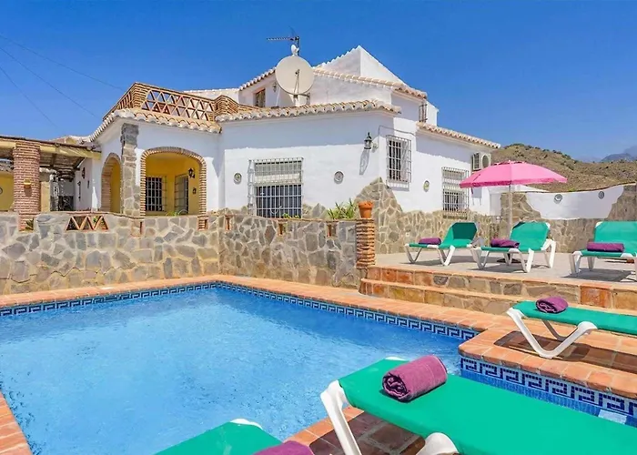 Ferienhaus Mit Privatpool Fuer 6 Personen Ca 140 Qm In Nerja, Andalusien Costa Del Sol