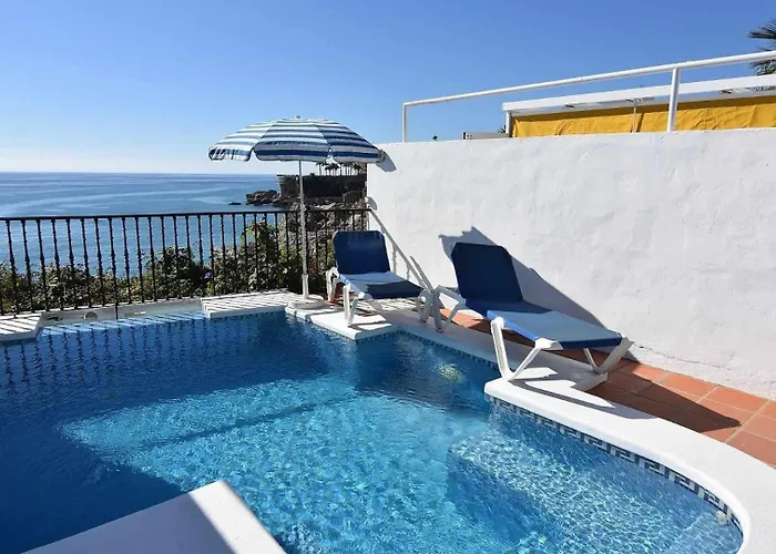 Ferienhaus Mit Privatpool Fuer 6 Personen Ca 106 Qm In Nerja, Andalusien Costa Del Sol