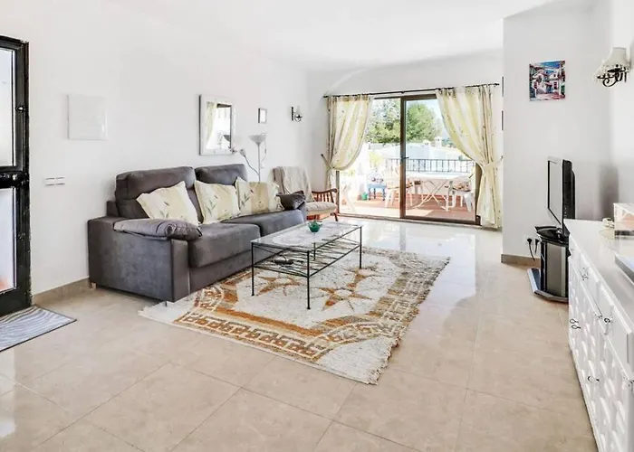 Capistrano Village B, 1 Bedroom + Free Wi-Fi