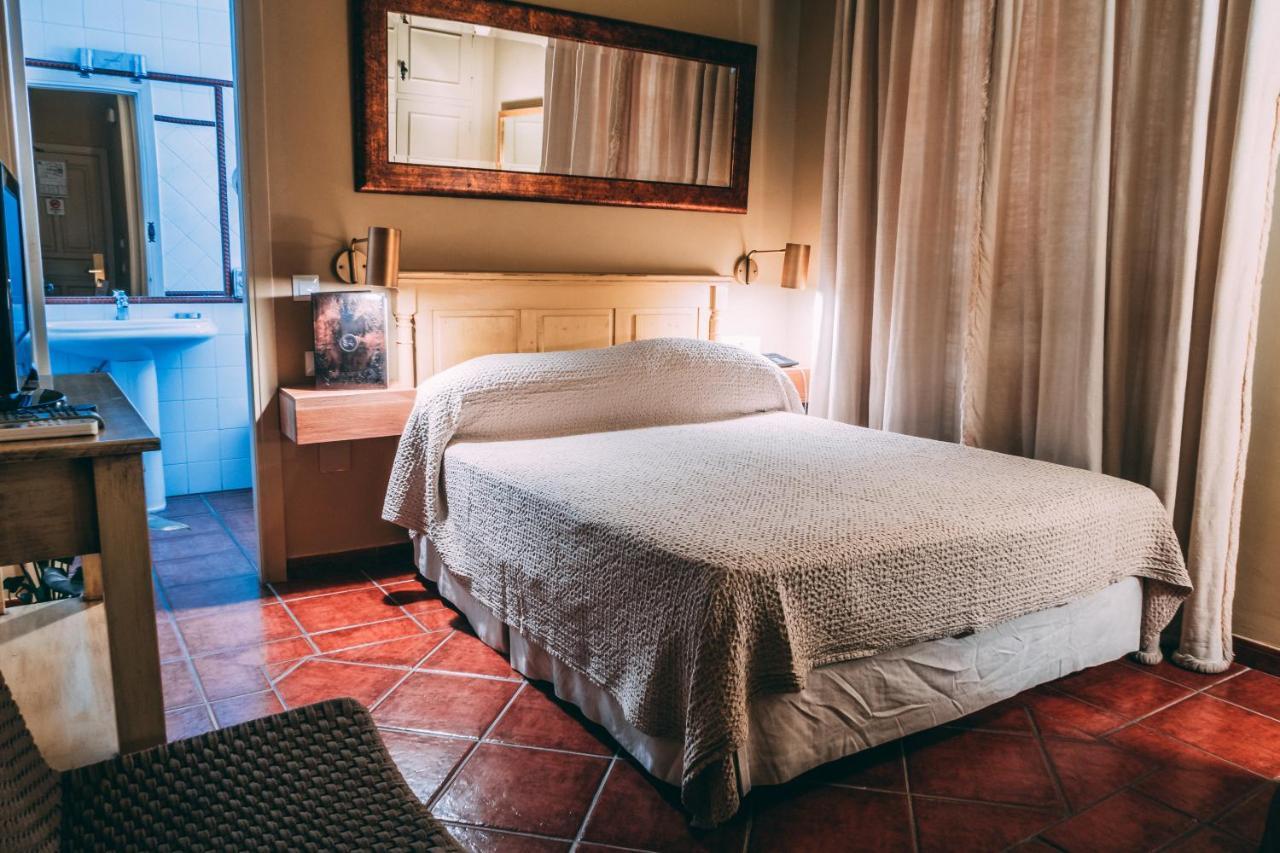 Carabeo Hotel