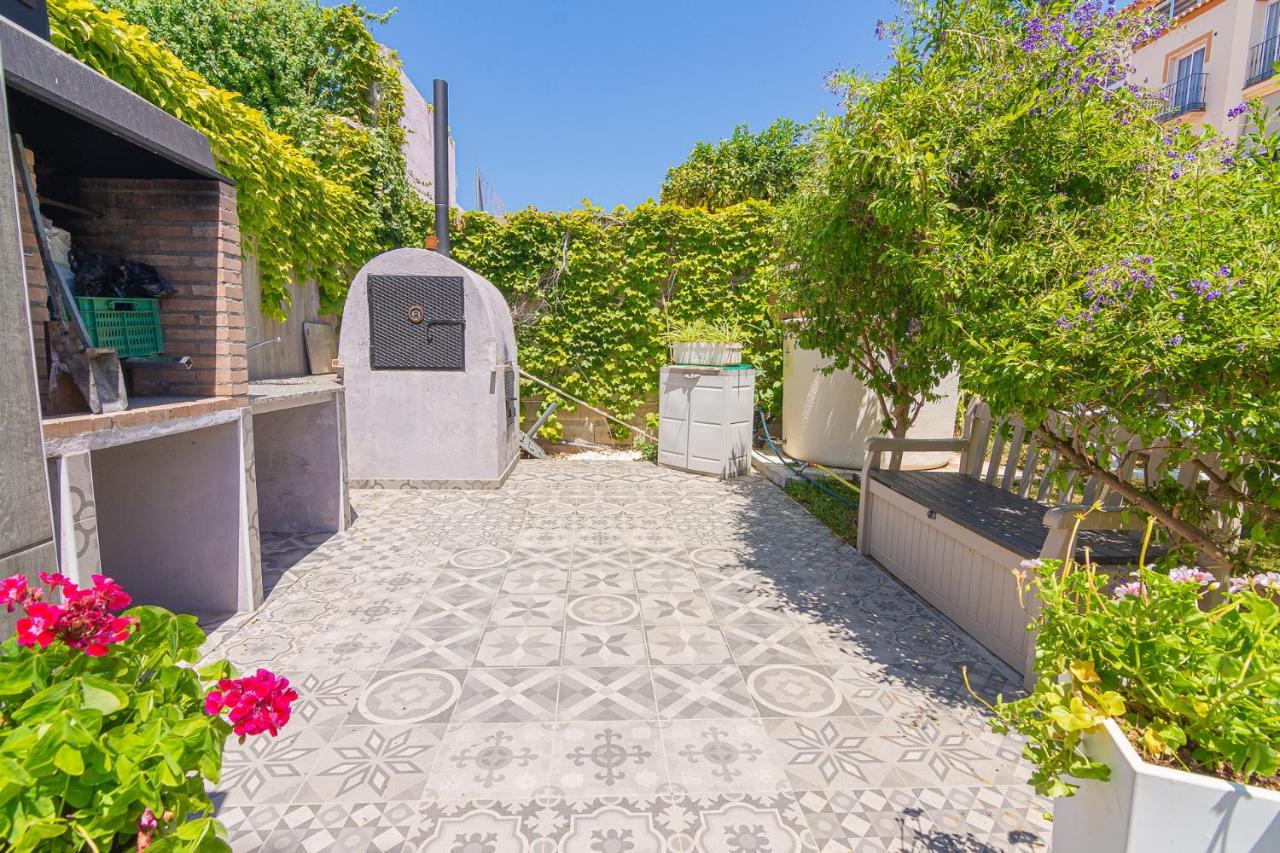 Con Piscina Privada En Calle Carabeo * Nerja