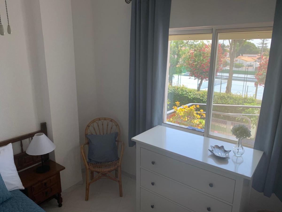 Tres Hermanos - Spacious Modern 2 Bedroom Apartamento Nerja