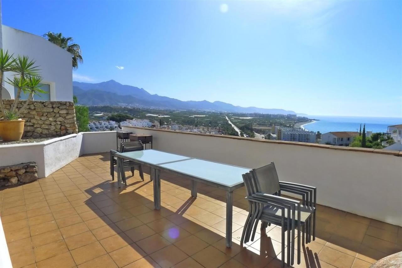 Opp Beach Nerja, Costa Del Sol. Sleeps 12+ Pousada *