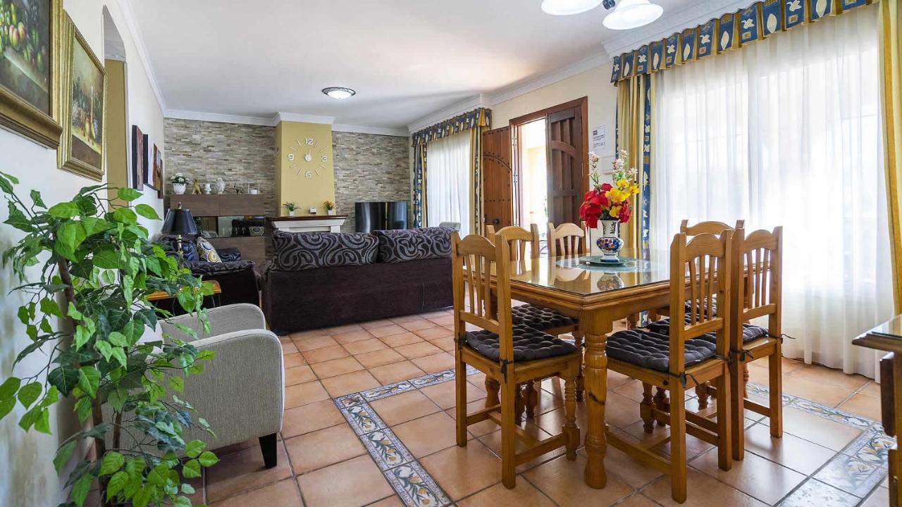 Lola Casitas Select Villa