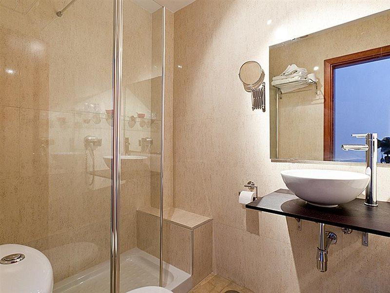 Abril Guest house