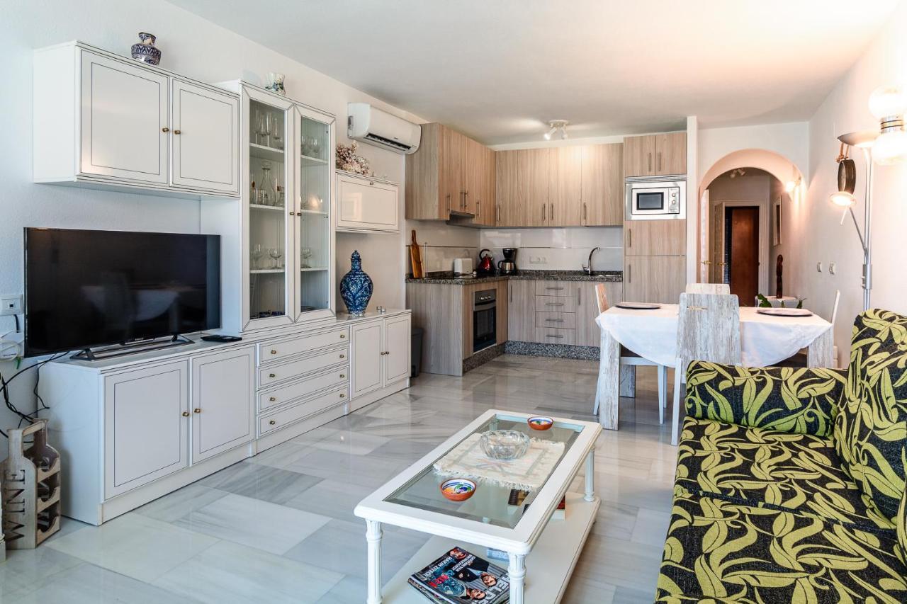 Bajamar Burriana Nerja