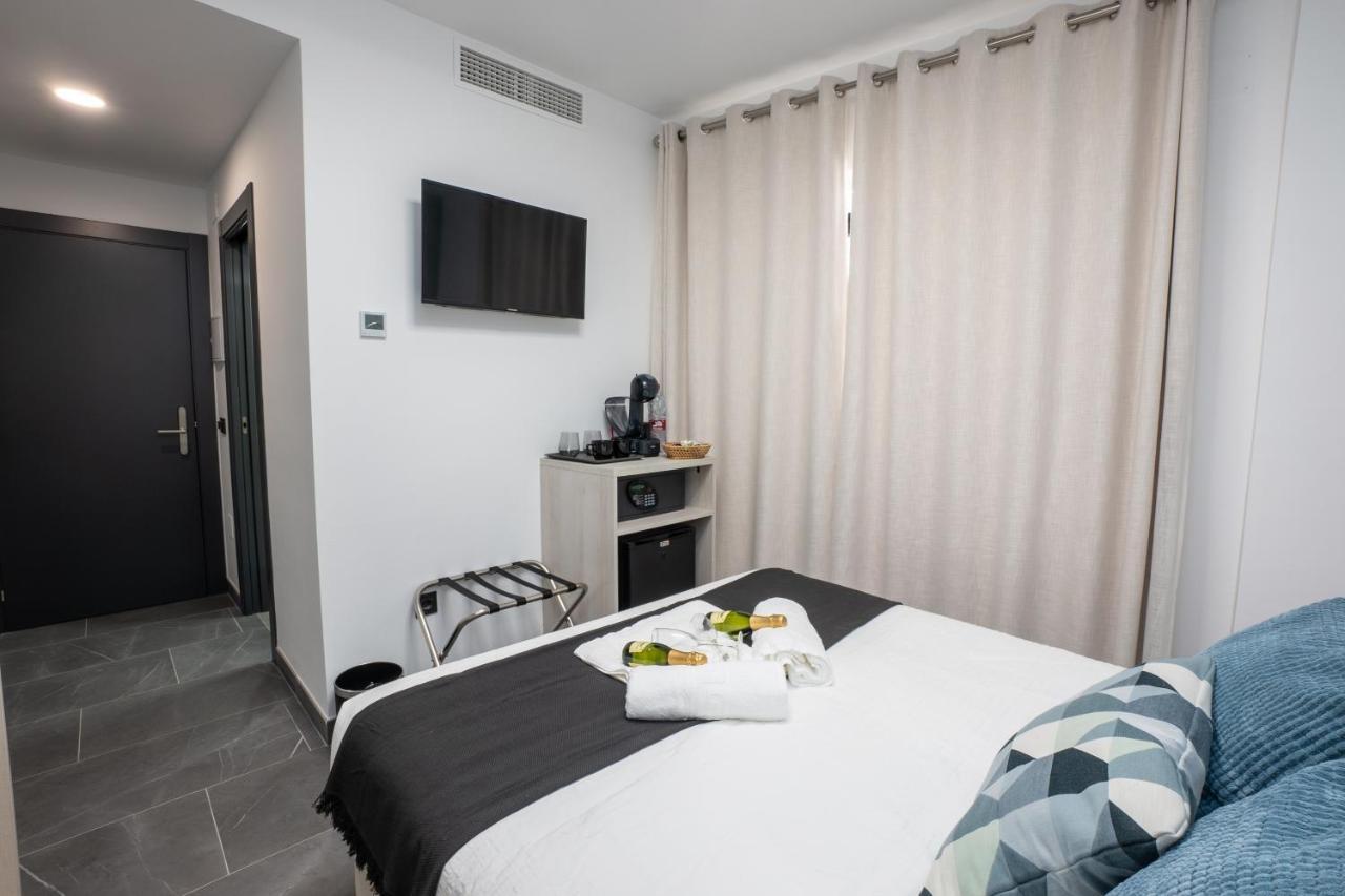 Nerja-centro-jacuzzi- Mirador De La Ermita- Adults Recommended Nerja