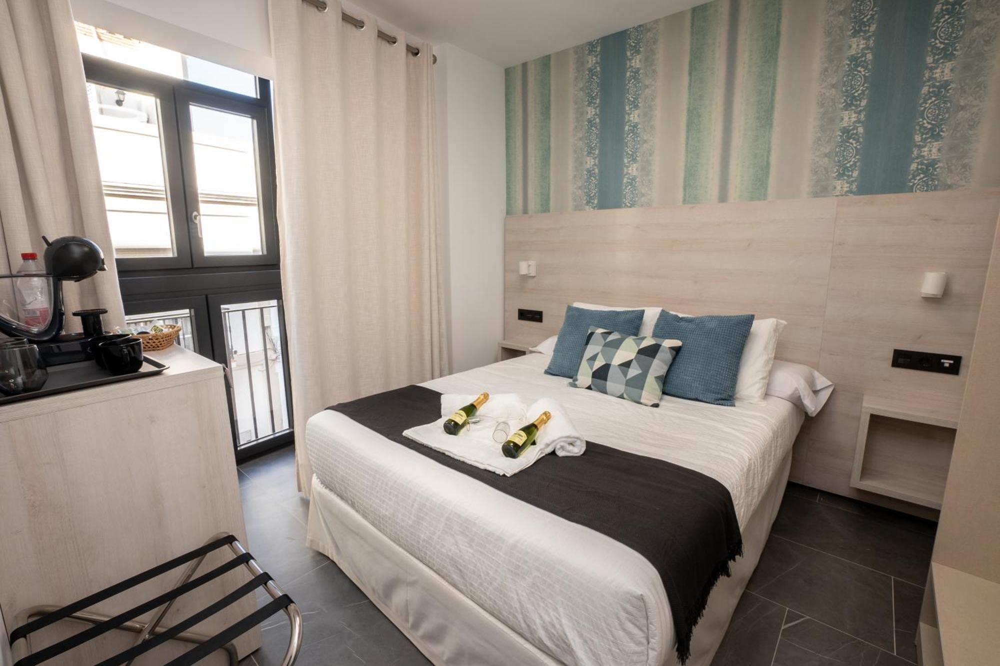 Nerja-centro-jacuzzi- Mirador De La Ermita- Adults Recommended *