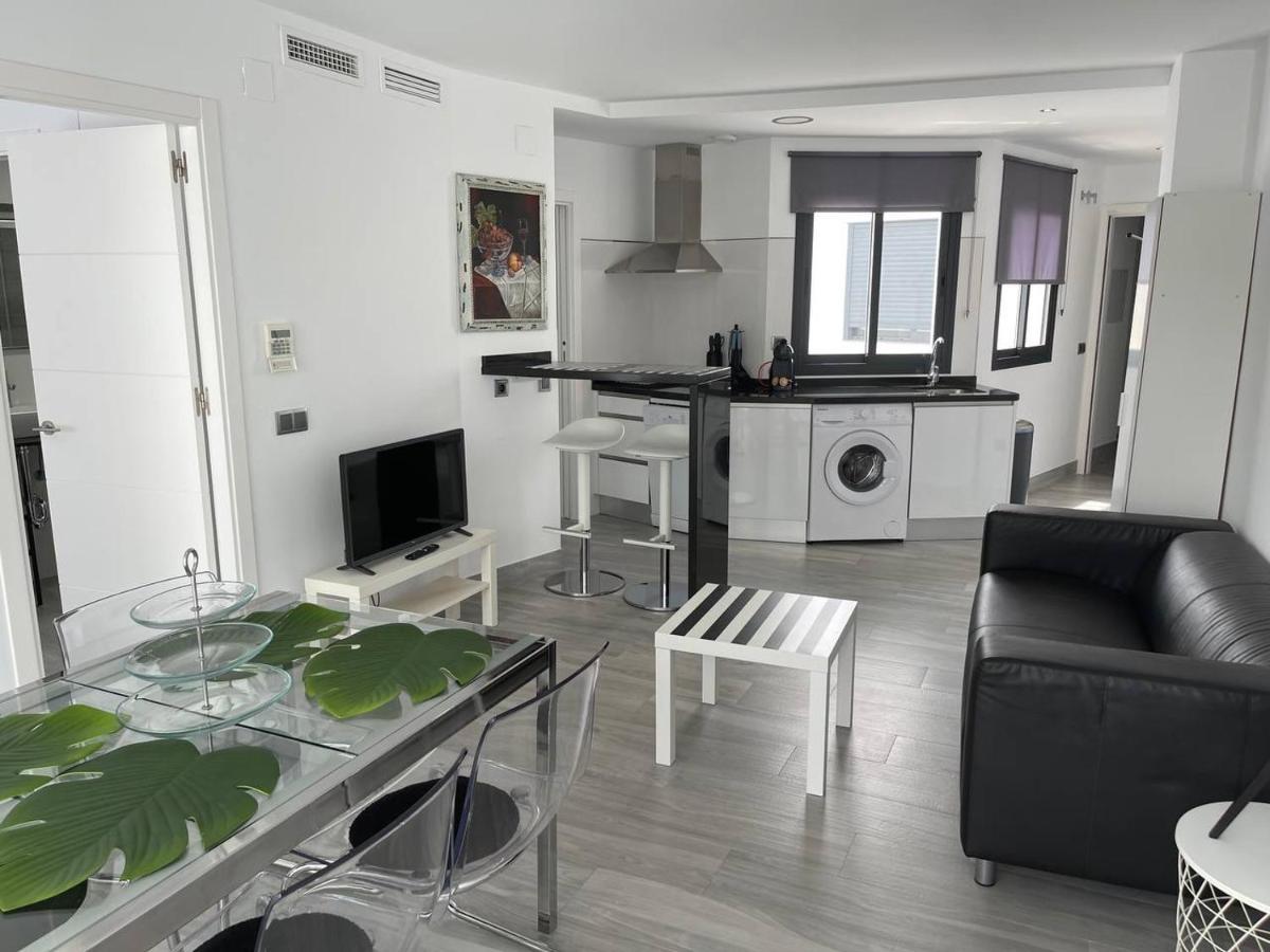 3 Gran8nerja Apartment *