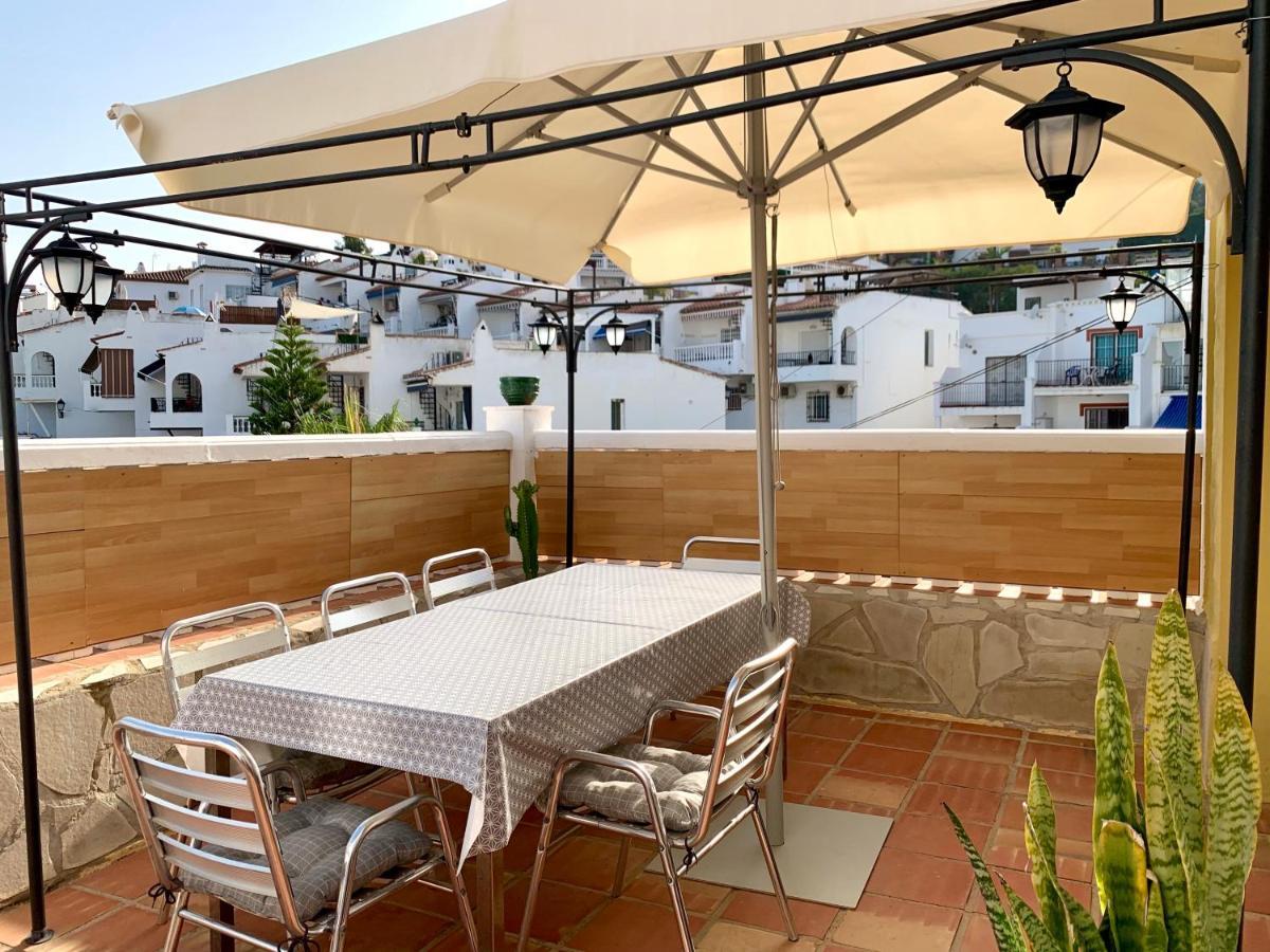 Casa Con Gran Terraza, Muy Luminosa Y En Tranquila Zona Residencial *