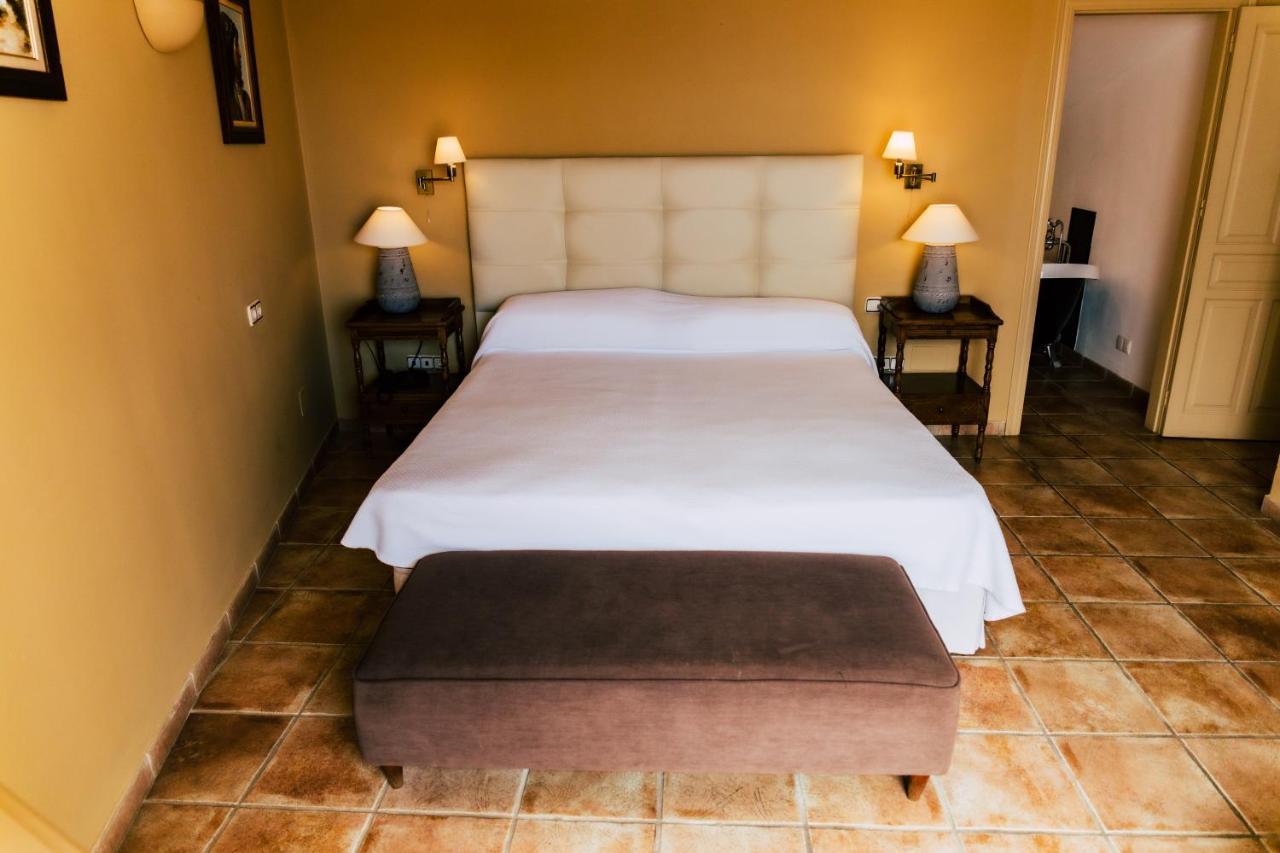 Hotel Carabeo Nerja