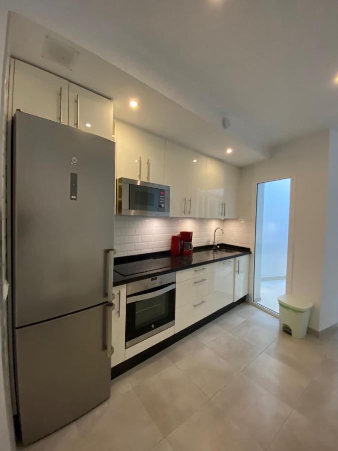 Сasa de vacaciones New Townhouse In The Heart Of With Jacuzzi Nerja