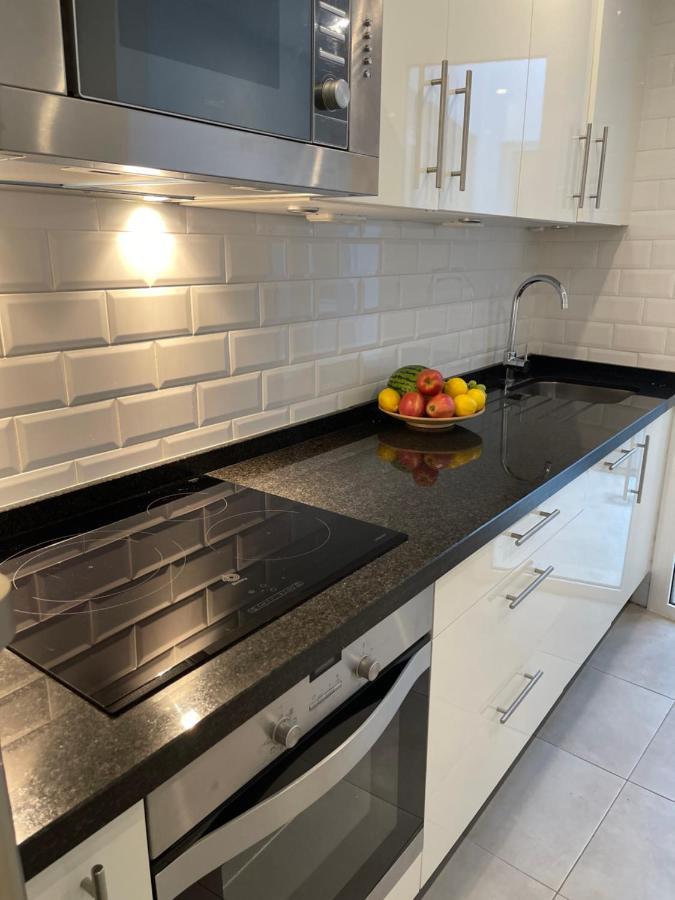 Сasa de vacaciones New Townhouse In The Heart Of With Jacuzzi Nerja