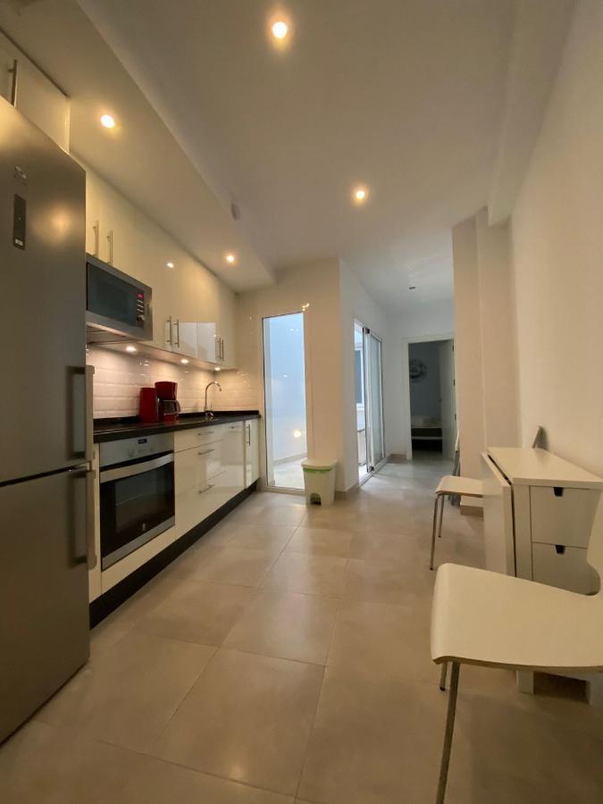Сasa de vacaciones New Townhouse In The Heart Of With Jacuzzi *