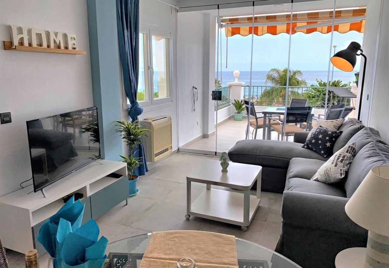 Apartamento Lovely Modern Front Line