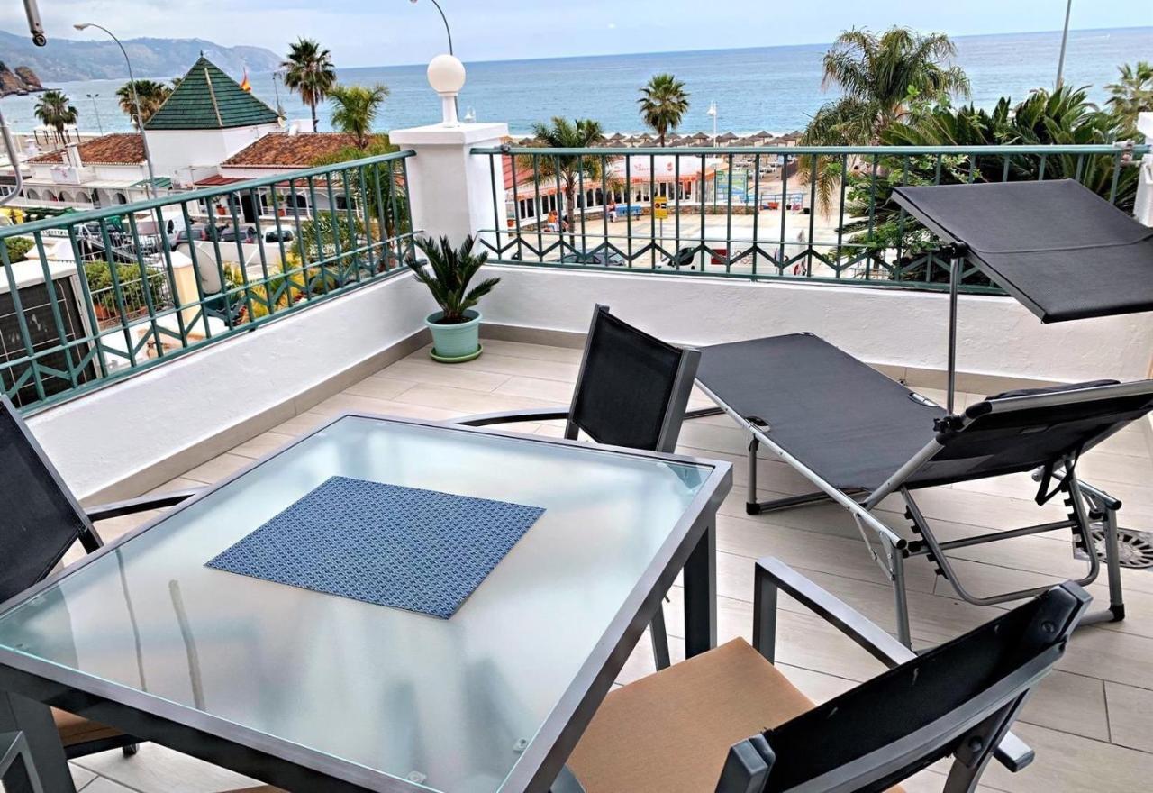 Lovely Modern Front Line Nerja
