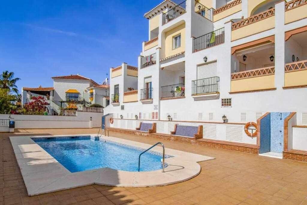 Apt Chimenea With Ocean View, A/c, & Fiber Apartamento *