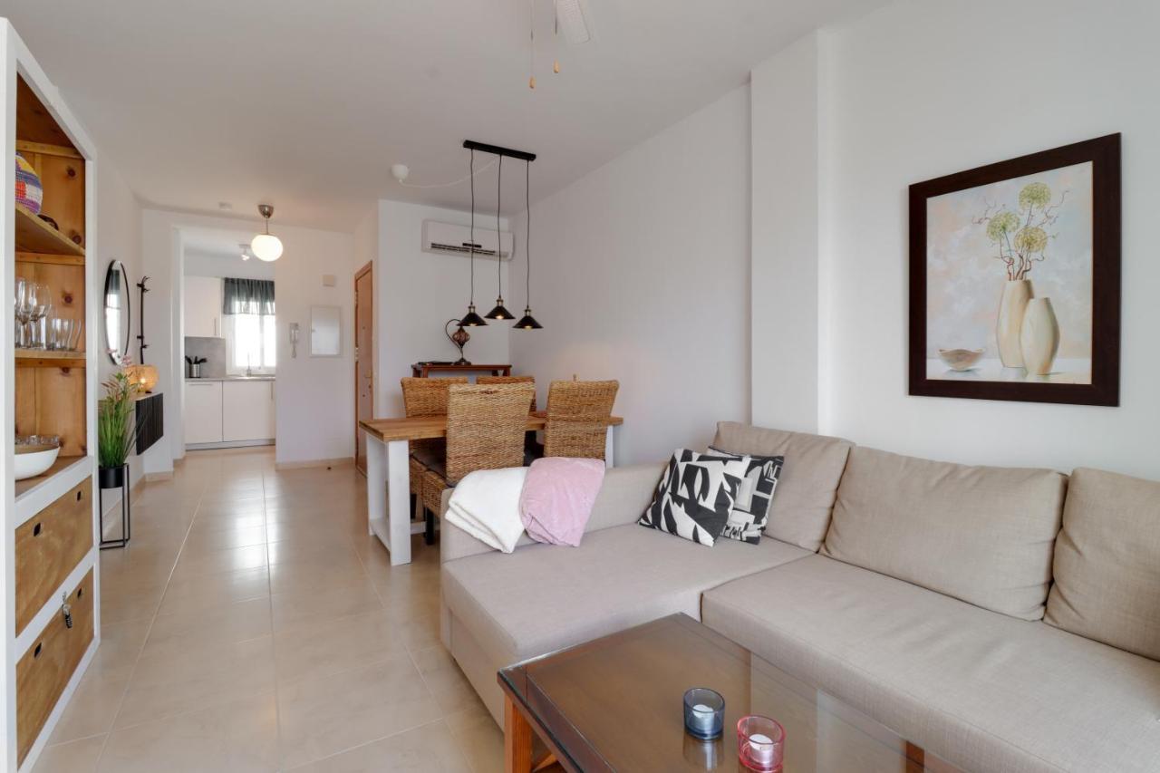 Apt Chimenea With Ocean View, A/c, & Fiber Apartamento Nerja