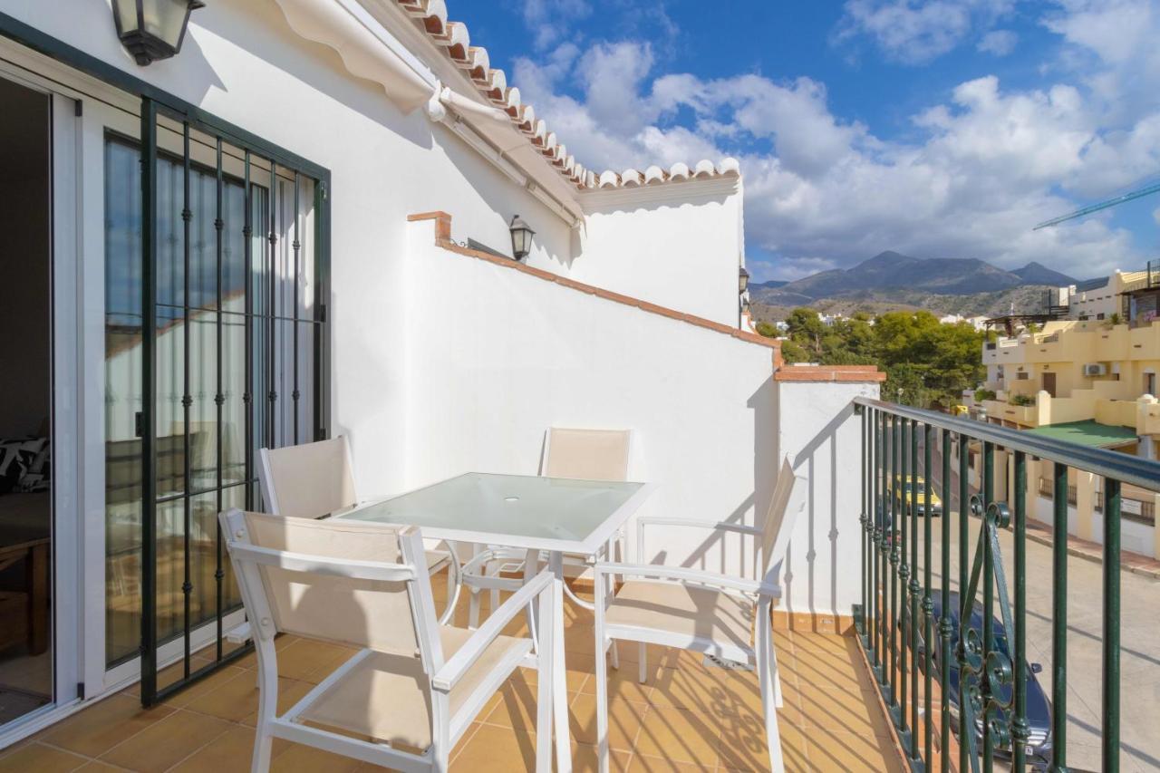 Apt Chimenea With Ocean View, A/c, & Fiber Apartamento Nerja