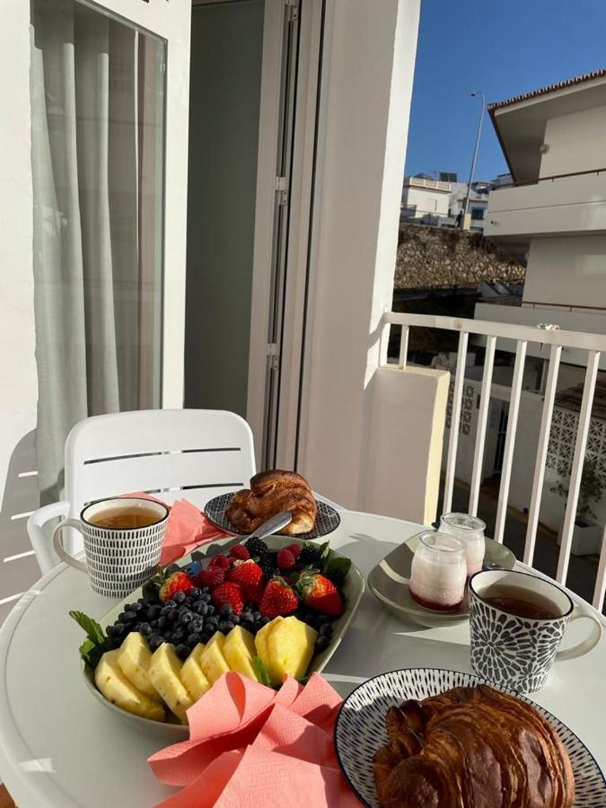 Center & Sea View Torresol Apartamento *