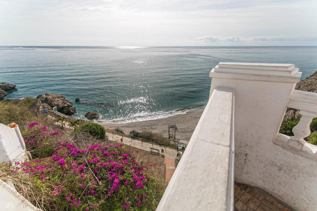 Carabeo 2 Dorm Apartamento Nerja