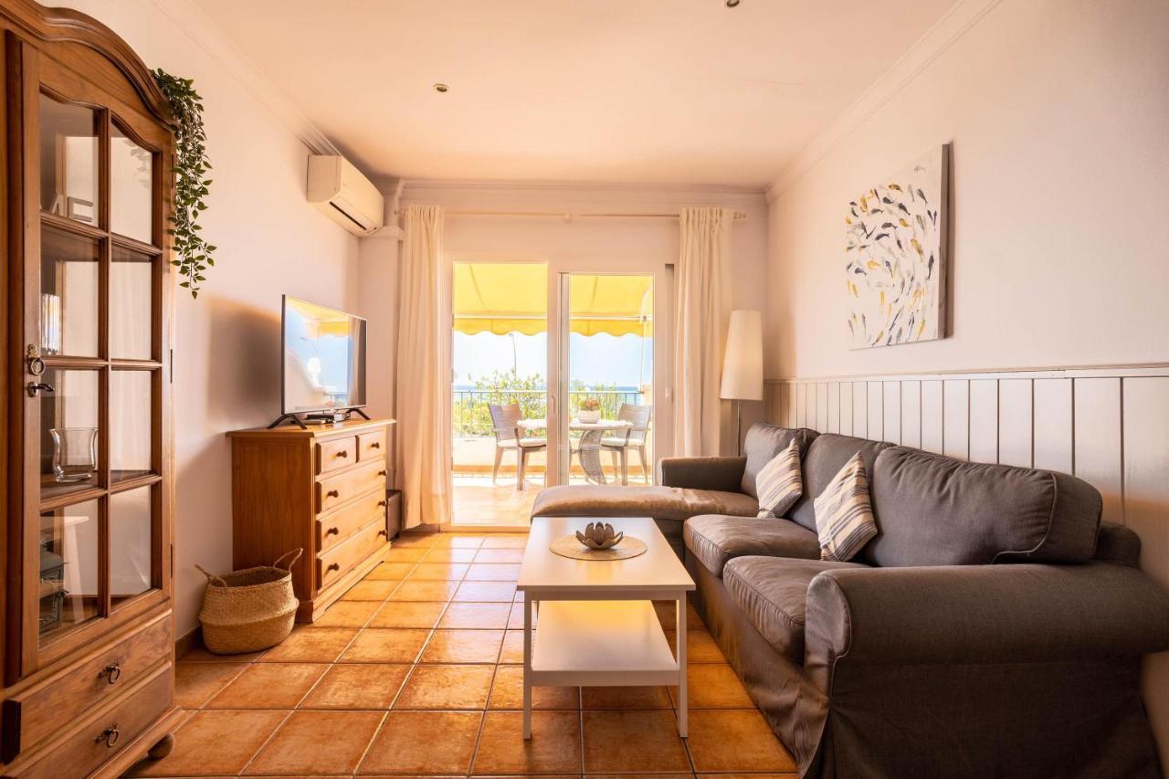 Sunny Frontline Burriana Apartment Nerja