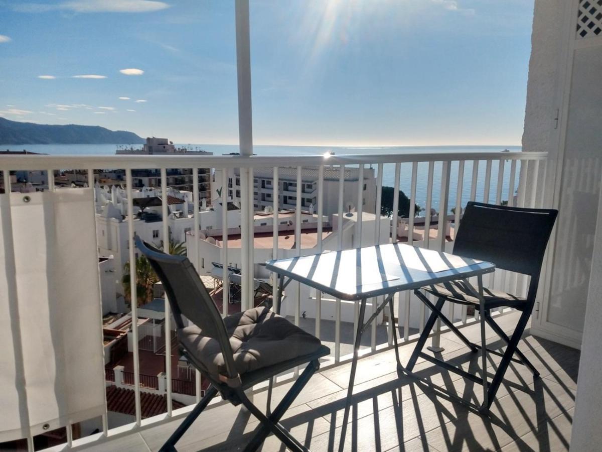 Ap368 - Coronado 67 - * Nerja