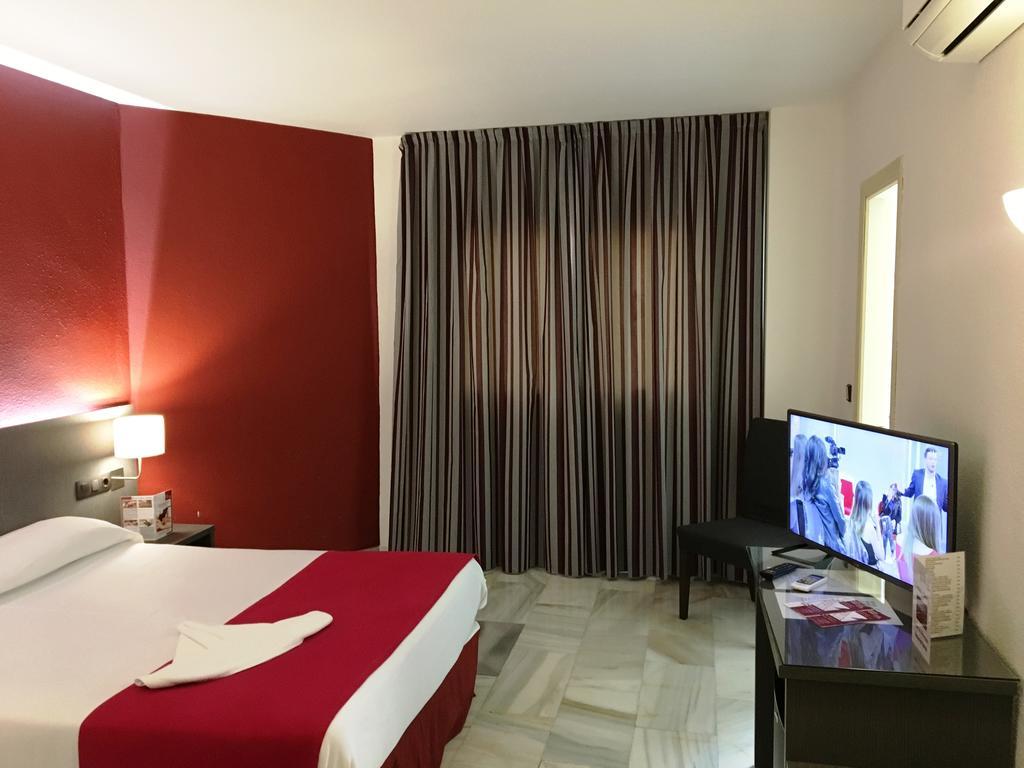 Club By Dorobe Hotel Nerja