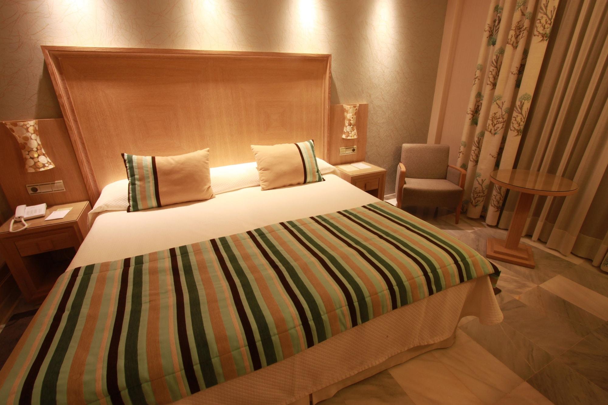 Hotel Balcón De Europa