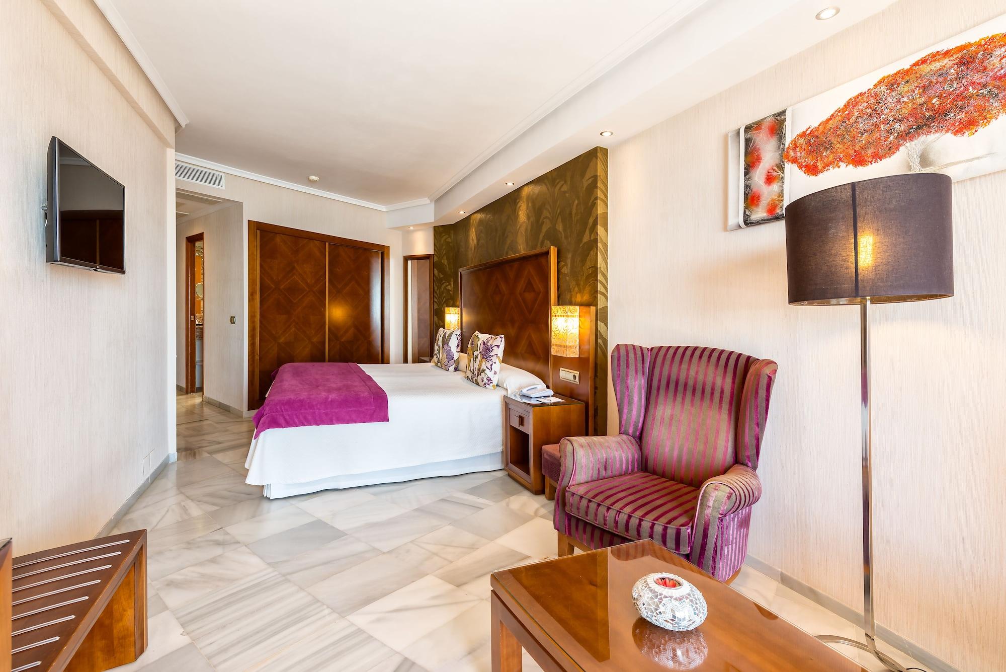 Balcón De Europa Hotel 4*