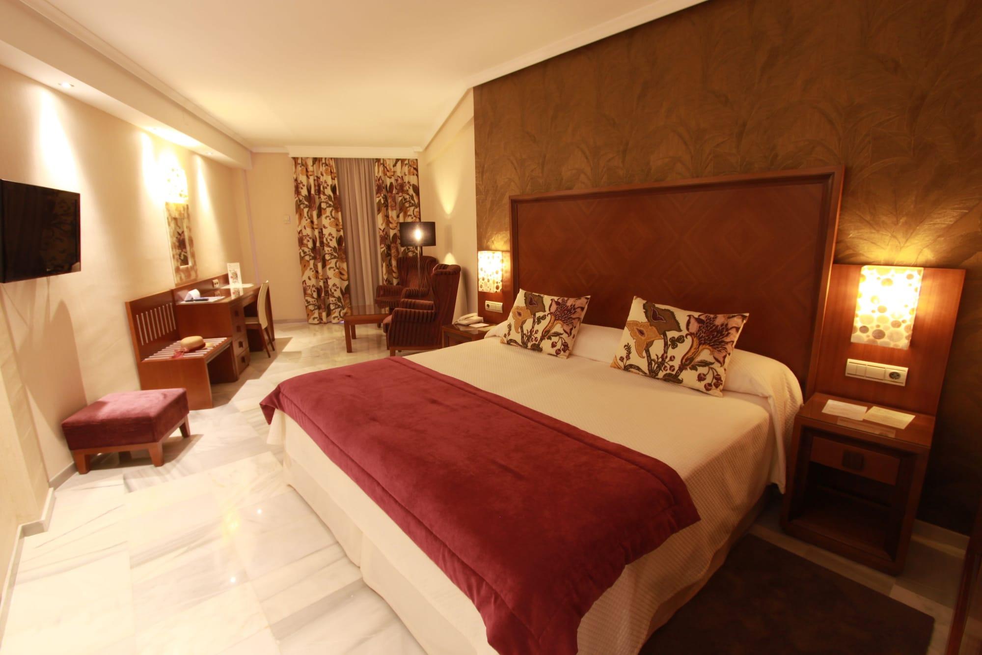 Balcón De Europa Hotel