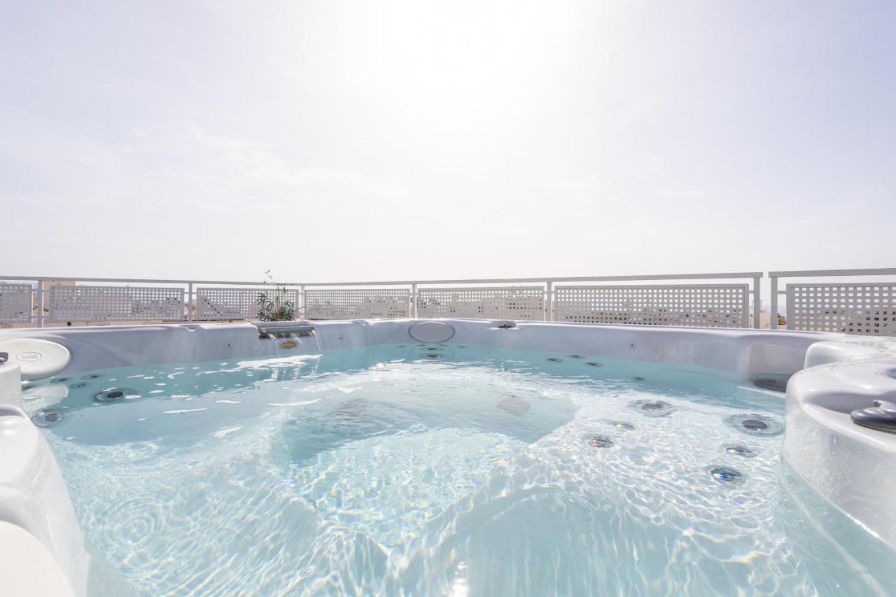 Terraza Mar Y Montana Nerja