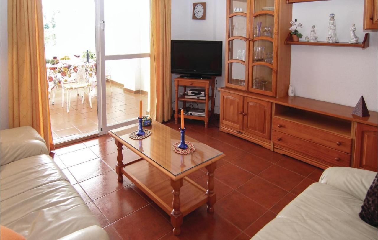 2 Bedroom Awesome In Apartamento