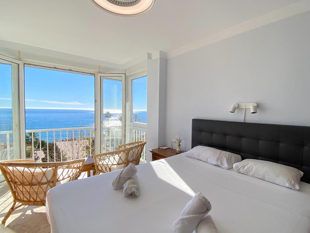 Delfin 3º3 Seaview Casasol Apartment *