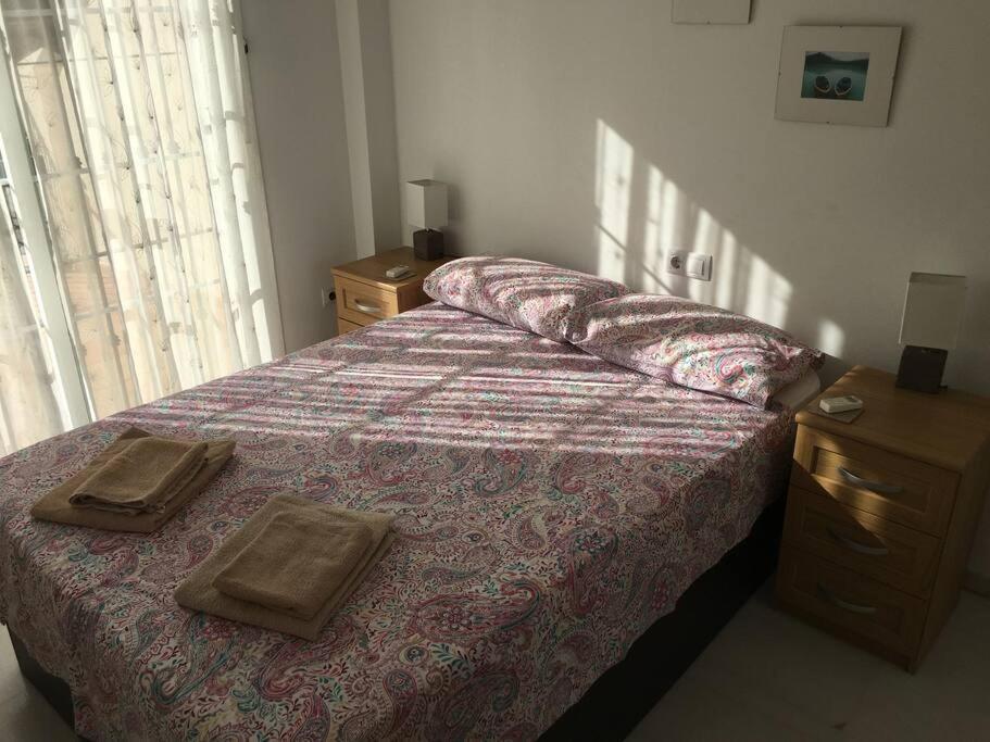 Stunning 2-bed House In W. Pool, A/c, Garage *