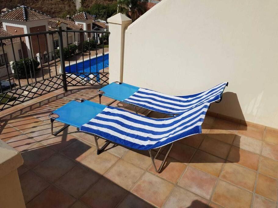 Stunning 2-bed House In W. Pool, A/c, Garage Holiday home