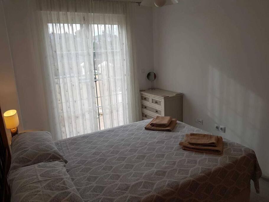 Holiday home Stunning 2-bed House In W. Pool, A/c, Garage