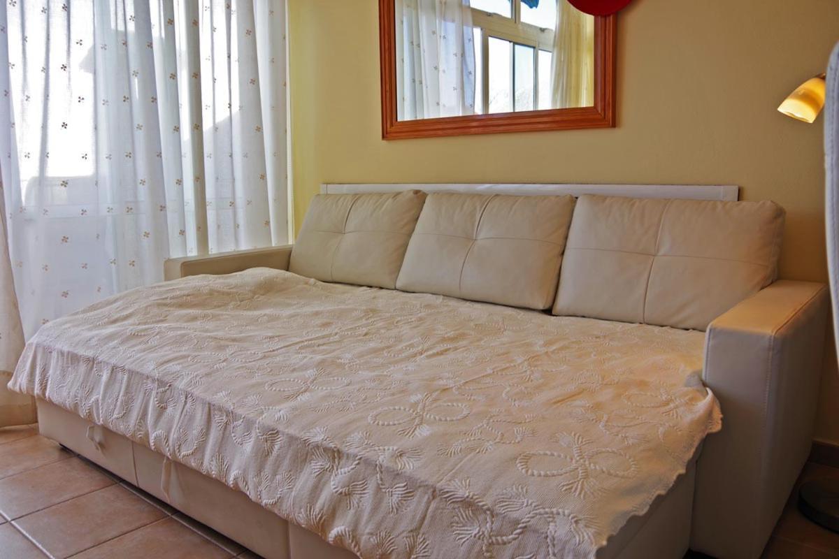 Apartamento La Perla, With Seaview, Capistrano *