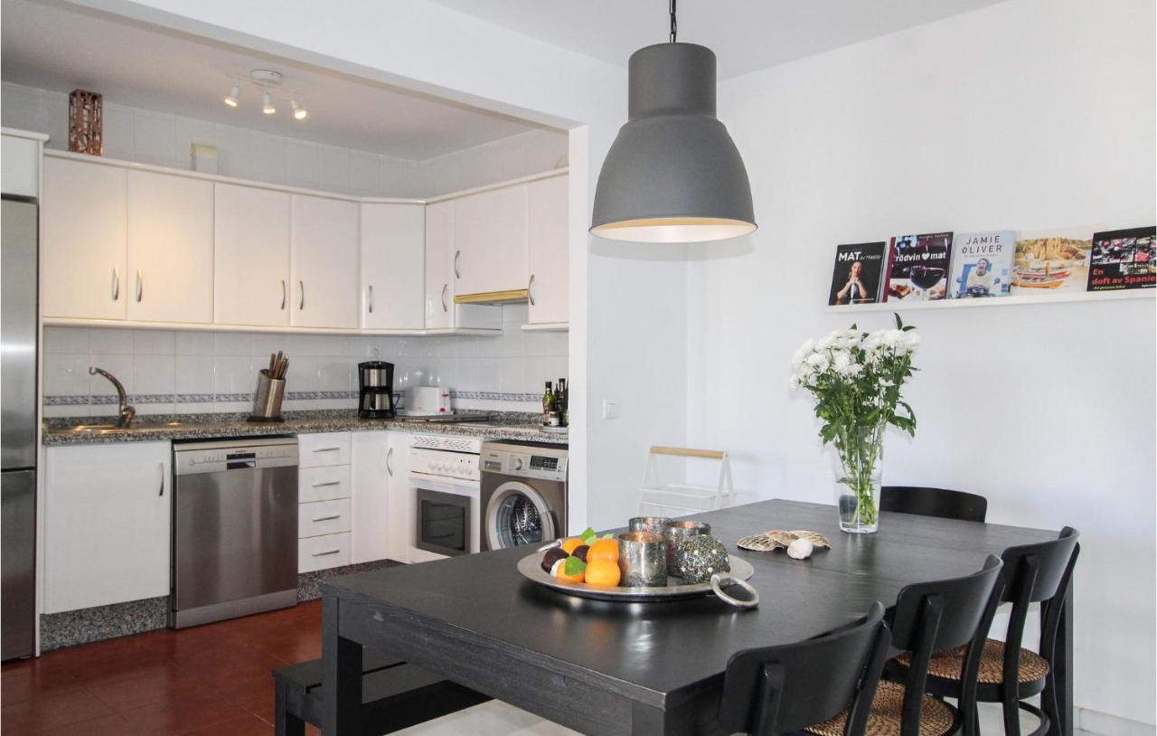 Apartamento 3 Bedroom Lovely In