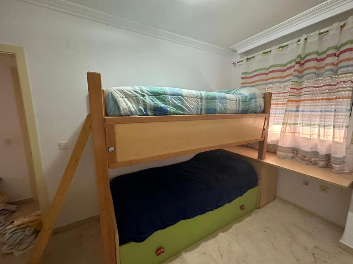 Piso 3 Dormitorios Y 2 Banos Apartamento *