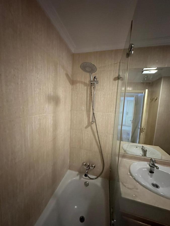 Piso 3 Dormitorios Y 2 Banos Apartamento *