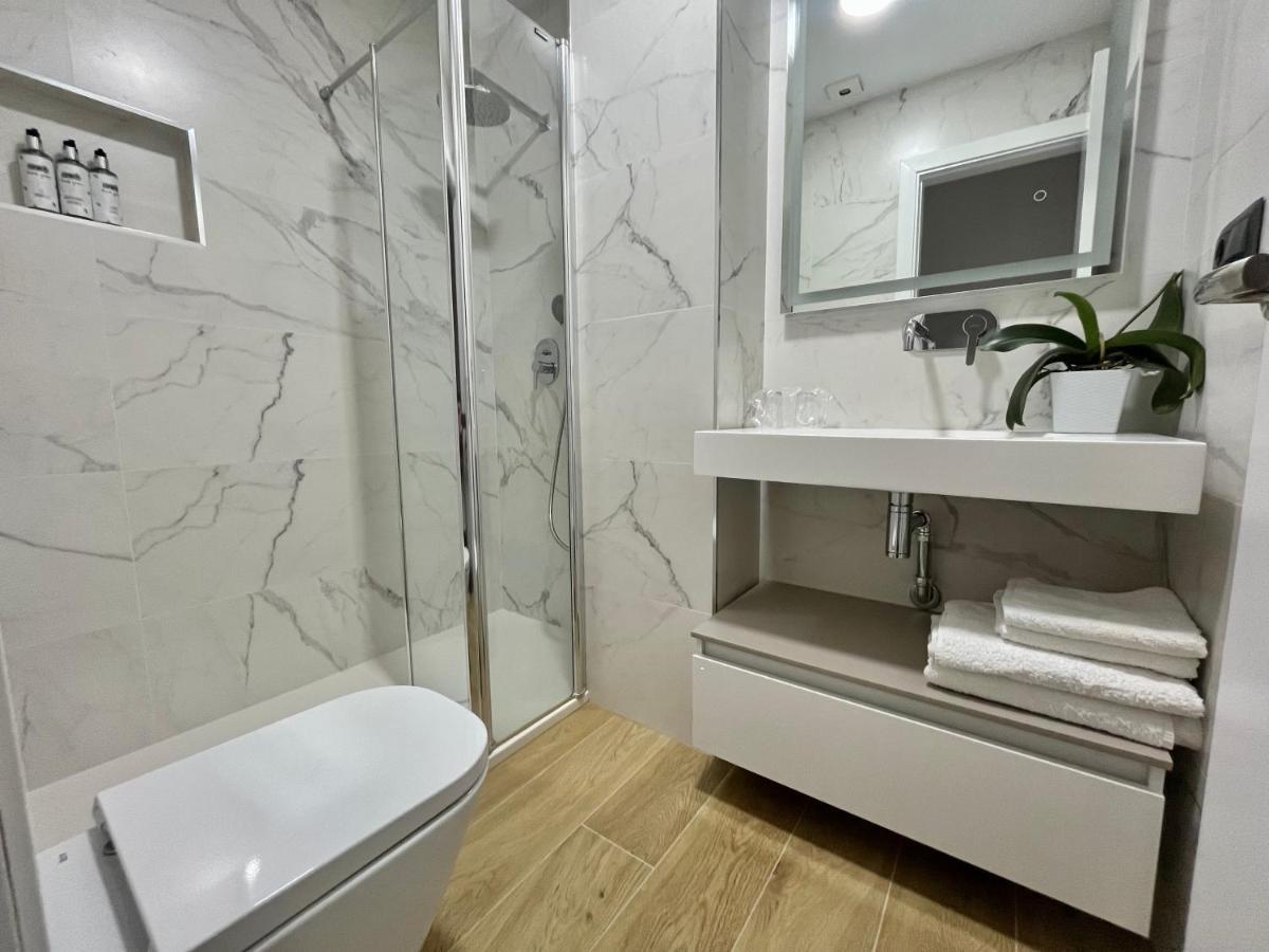 Abril Guest house 2*