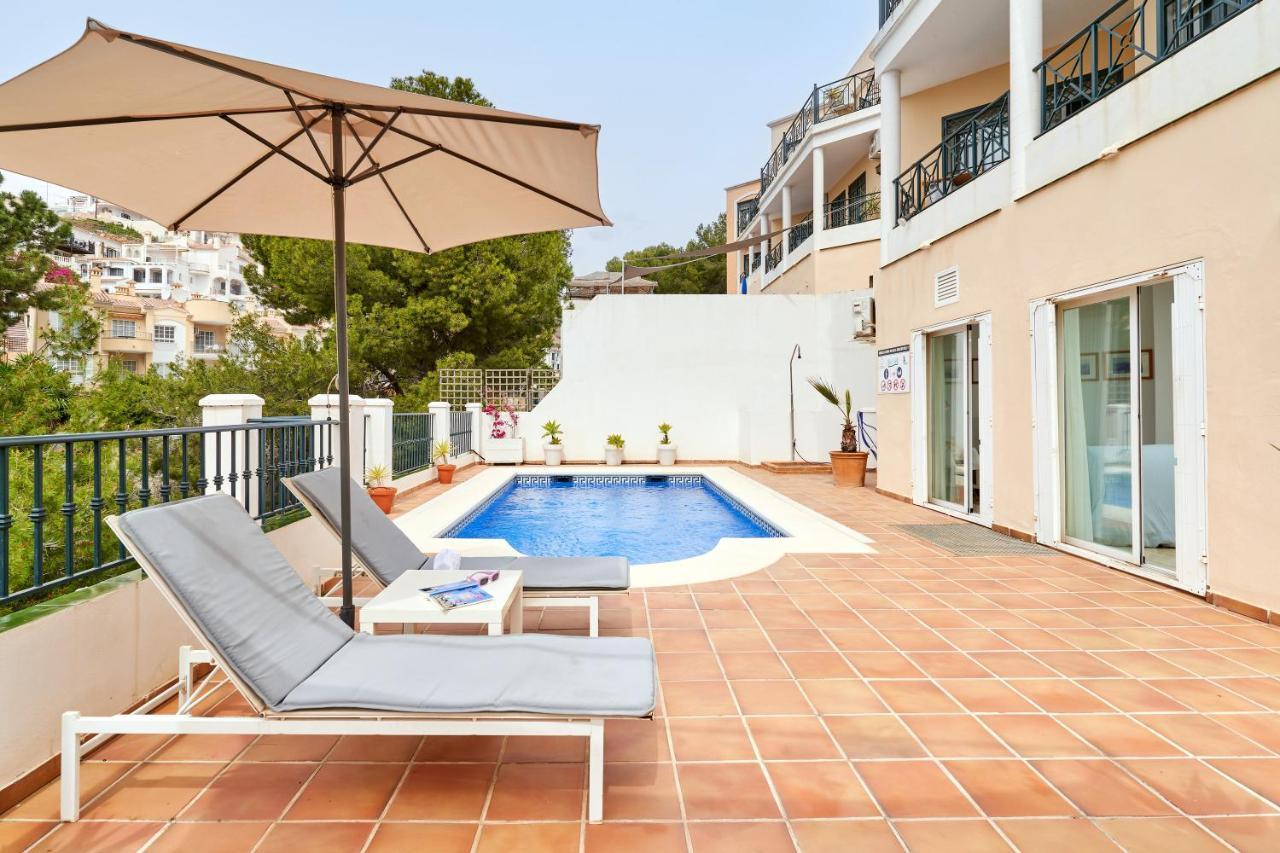 Apartment With Private Pool *