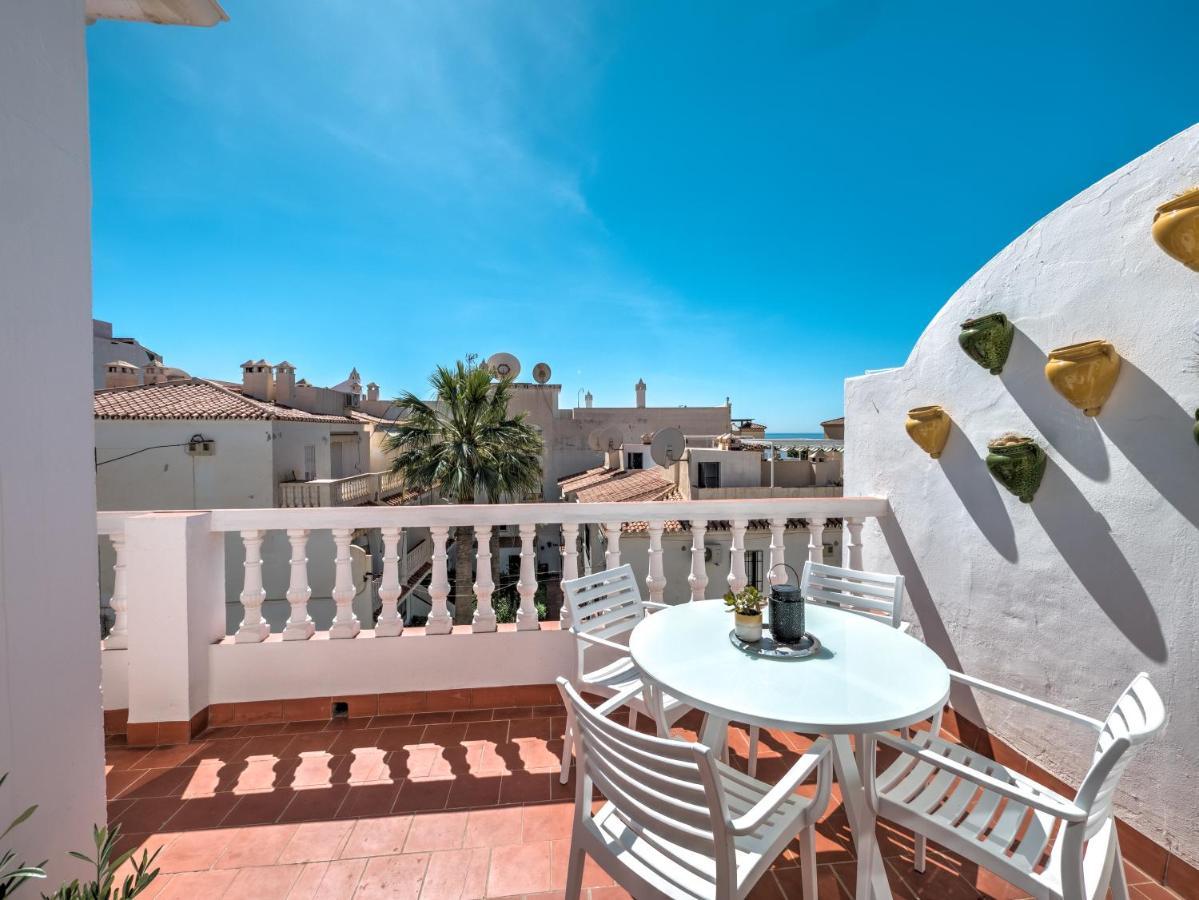 Penthouse With Roof Terrace In Parador, Apartment