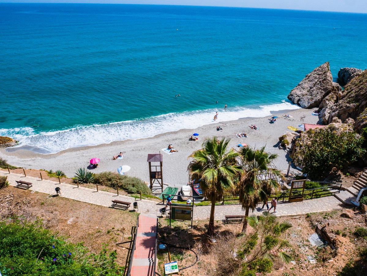 Villa Beautiful Townhouse With Two Terraces In Nerja