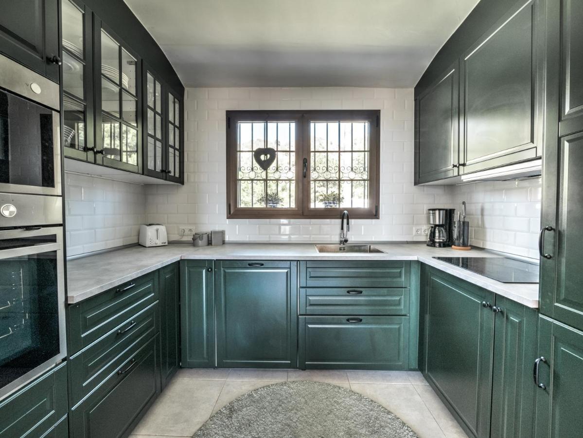 Beautiful Townhouse With Two Terraces In Villa *