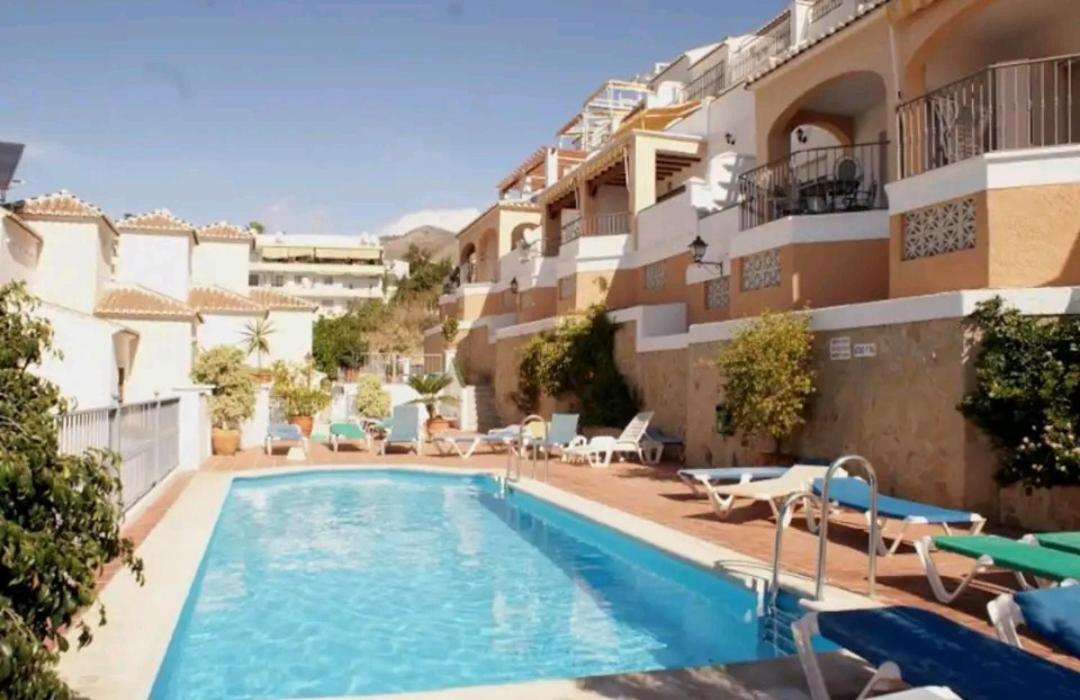 Apartamento Zona Playa De Burriana Nerja