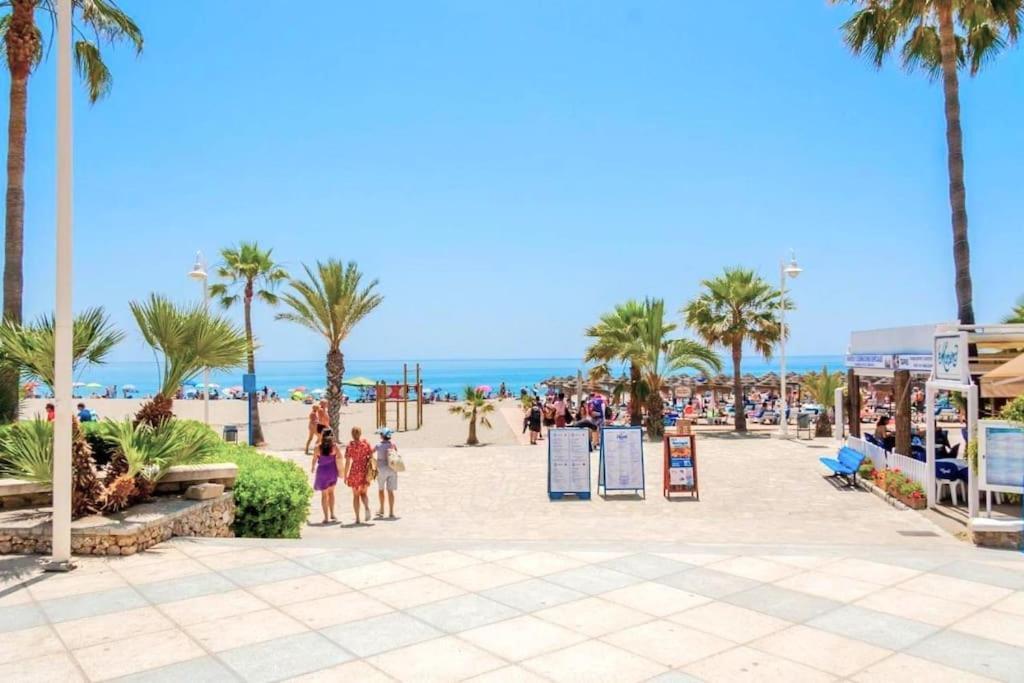 Apartamento First Line With 3 Bedrooms And Parking, Nerja