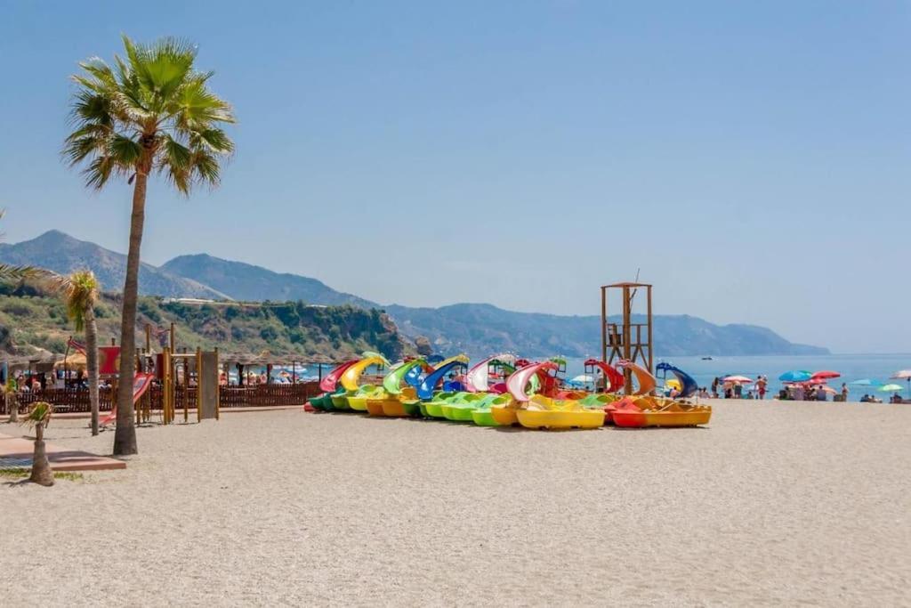 First Line With 3 Bedrooms And Parking, * Nerja