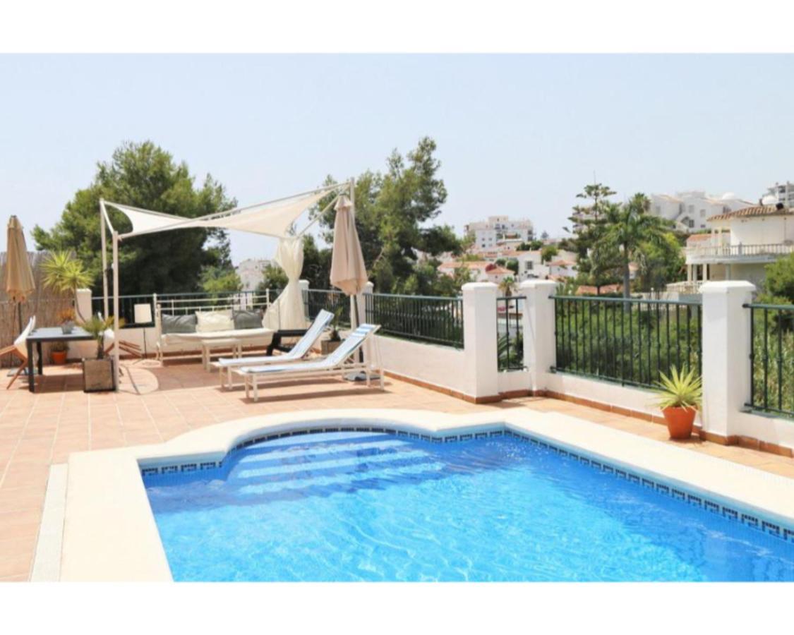 Apartment With Private Pool *
